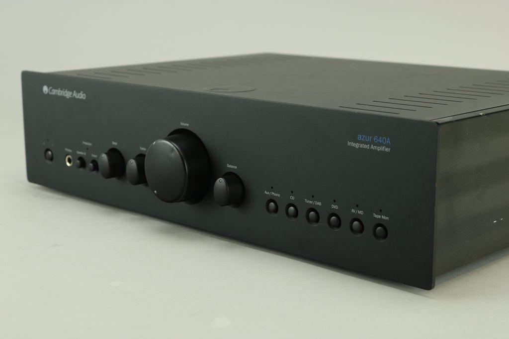 Cambridge Azur 640A
