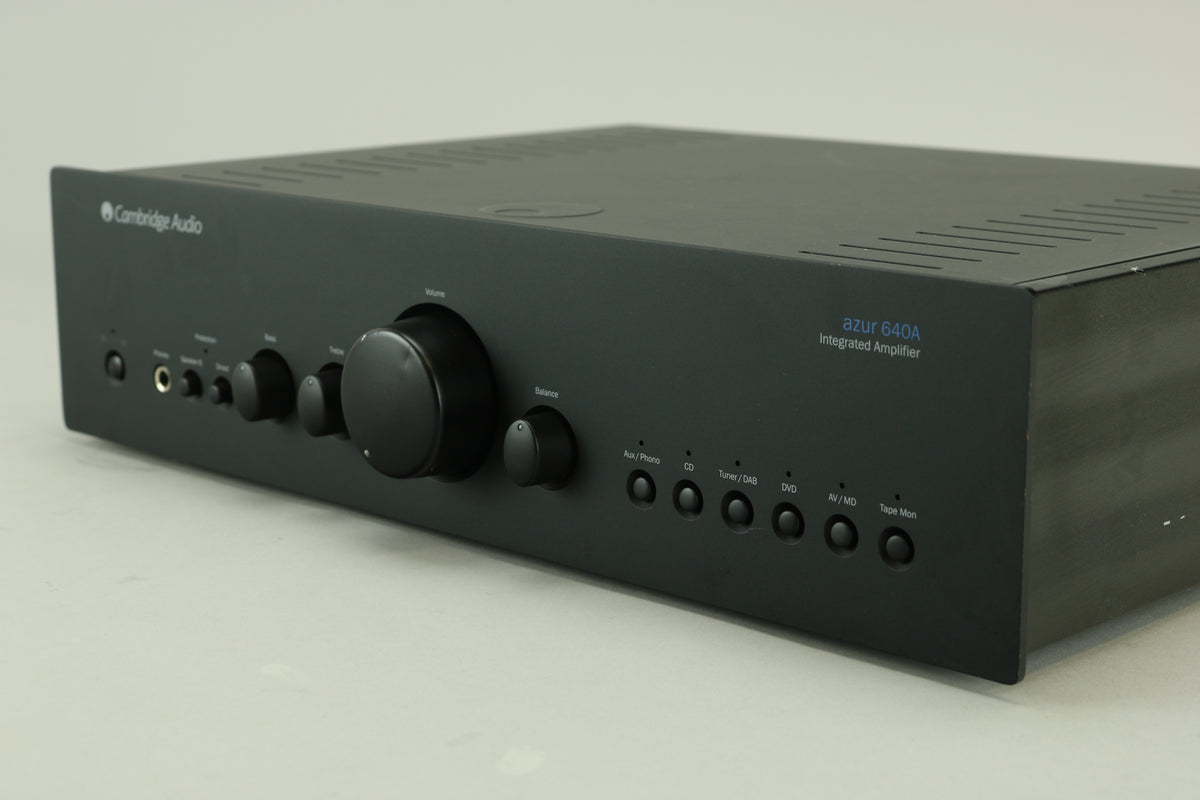 Cambridge Azur 640A